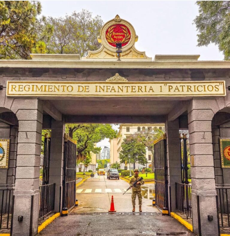 ¿Se vende parte de Patricios?: los detalles de la subasta del terreno del Ejército y la medida que busca evitarla