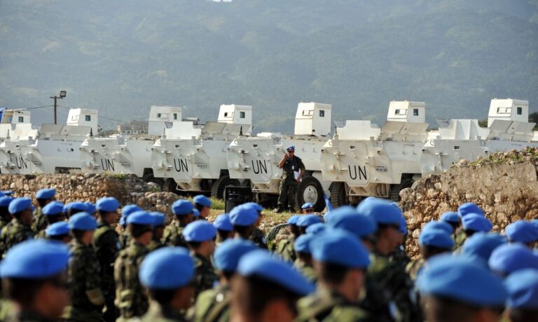 Haití: Naciones Unidas aprobó una nueva fuerza militar para combatir a las pandillas