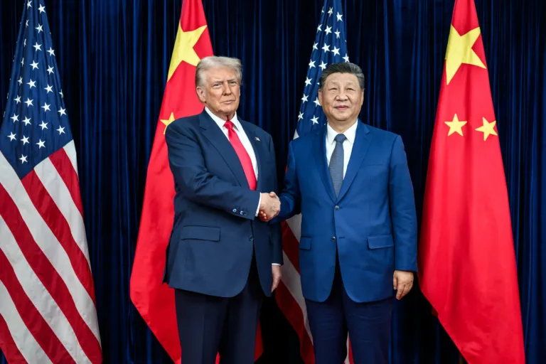 Donald Trump y Xi Jinping se reencontraron en un foro económico luego de seis años