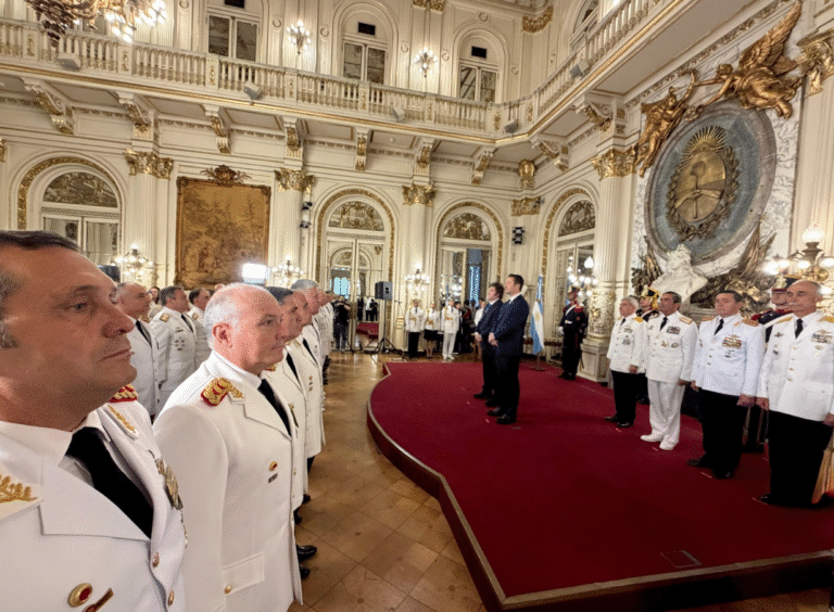 Fuerzas Armadas: ¿quiénes son los generales, almirantes y brigadieres designados por Javier Milei?