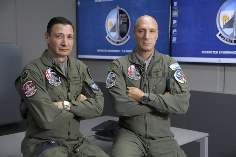 DEF en exclusiva con el Programa F-16 de la Fuerza Aérea: “Hay algo que es muy argentino”