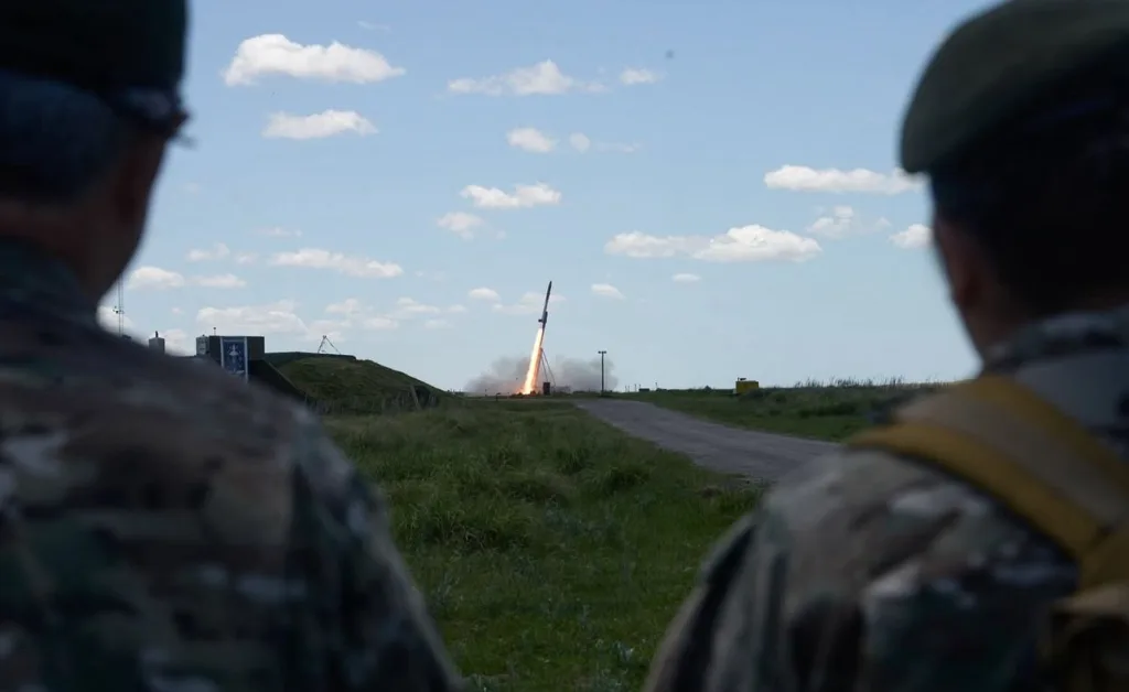 Fuerza Aérea: Lanzamiento del cohete sonda MET 2-SO CRUX