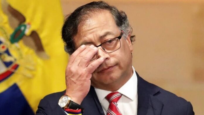 gustavo-petro-guerrilla