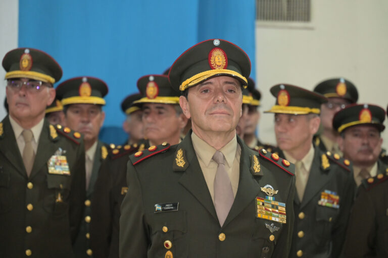 En reemplazo de Petri: quién es Carlos Alberto Presti, el militar elegido como ministro de Defensa de Javier Milei