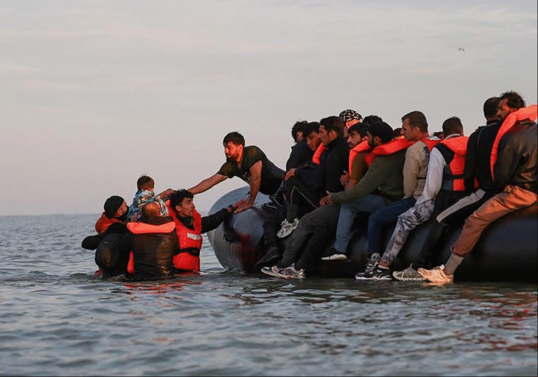 Reino Unido: los números detrás de la crisis migratoria y el endurecimiento de sus políticas