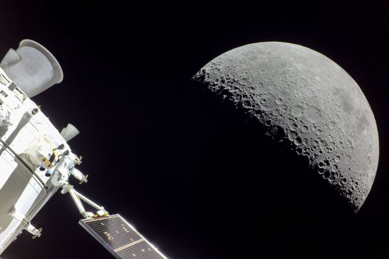 Disputa por la Luna entre EE. UU. y China: ¿se reaviva la carrera espacial?