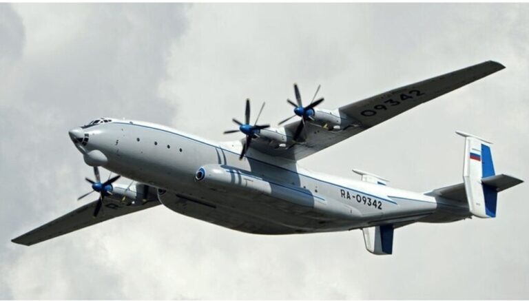Cómo es el gigante avión militar AN-22 que protagonizó una tragedia en Rusia