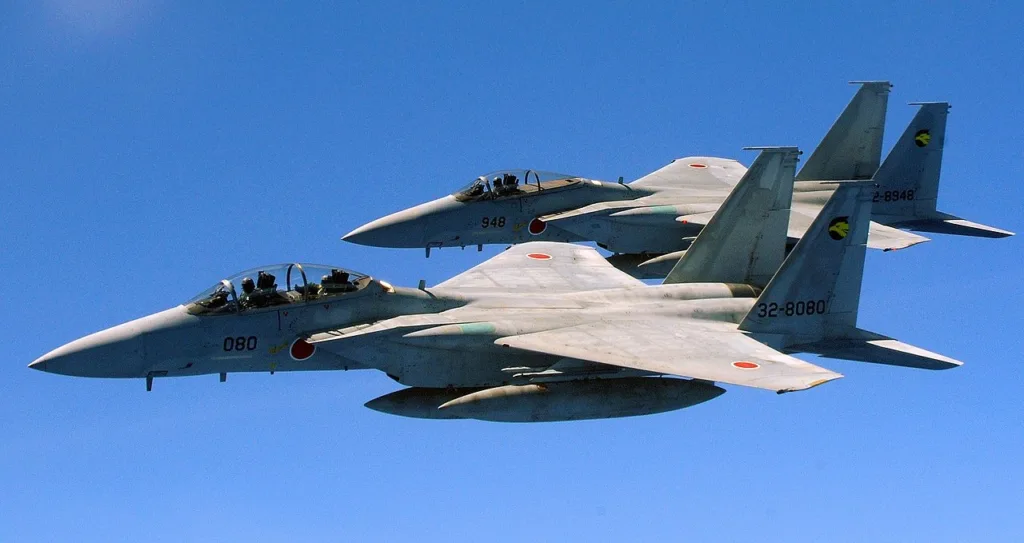 f-15-japon