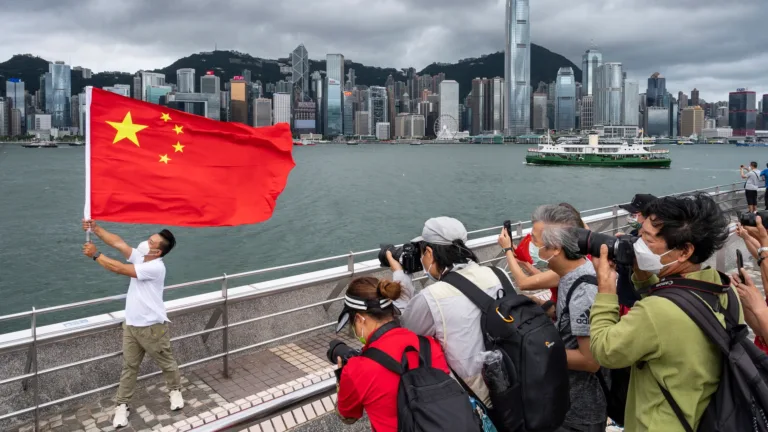 China: la dramática causa que reaviva la polémica del control sobre Hong Kong