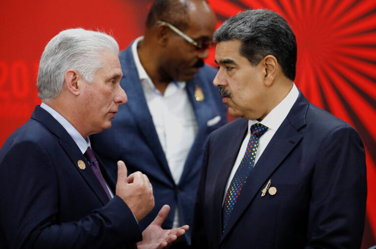 Cuba, el aliado de Maduro que se aferra al petróleo venezolano para sobrevivir a la crisis
