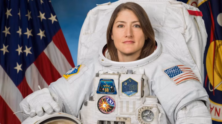 Artemis II: quién es Christina Koch, la primera mujer que viajará alrededor de la Luna