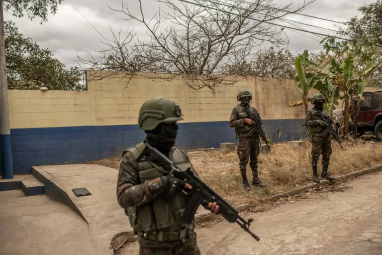 Máxima tensión en Guatemala: el país ya lleva una semana de “estado de sitio” para hacer frente a las maras