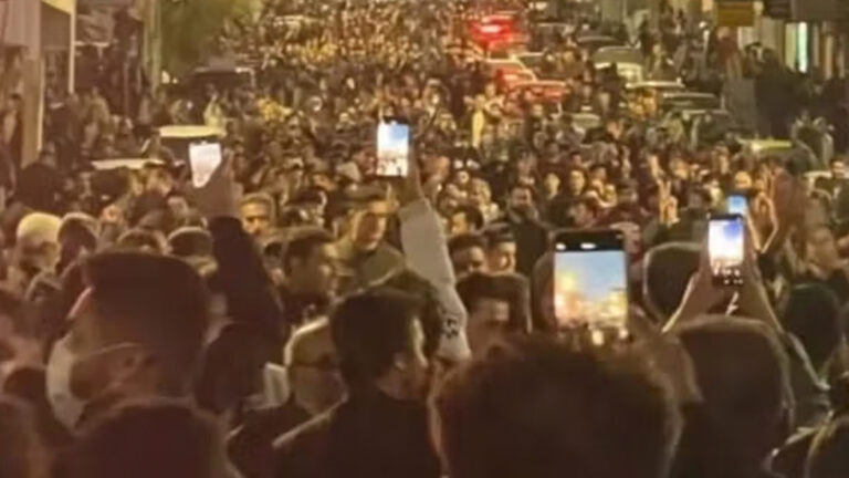 Irán: protestas masivas, cortes de internet y represión mortal del régimen de los Ayatolás