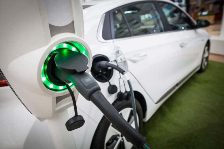 Argentina bate récords en autos híbridos y eléctricos: cuáles son las cifras y los modelos