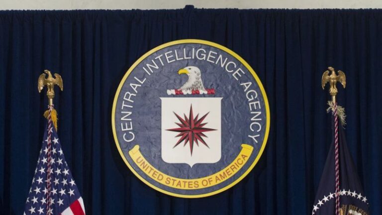 La CIA apunta a militares de China: reclutamiento encubierto y la nueva guerra de inteligencia