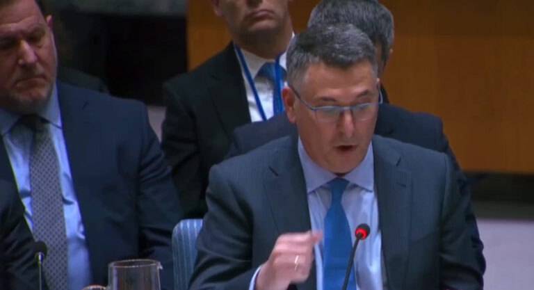 Cuestión Malvinas: el canciller israelí citó la disputa por las islas en un cruce con el Reino Unido 