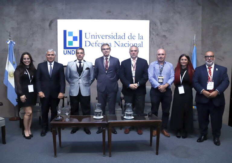 Tierras raras y espacio exterior: cómo afectan en la seguridad y defensa de Argentina