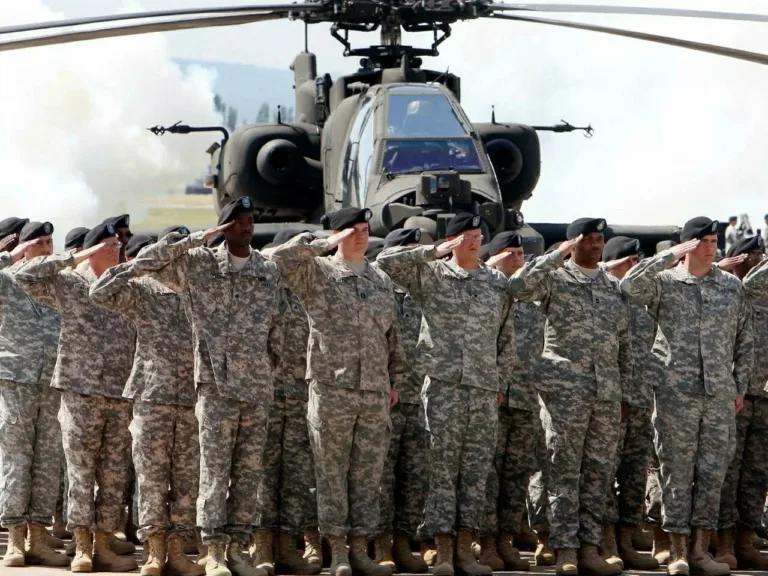 Estados Unidos aumenta la edad máxima de alistamiento para el Ejército, ¿cómo es en Israel e Irán?