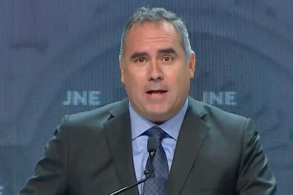 rafael-belaunde-peru