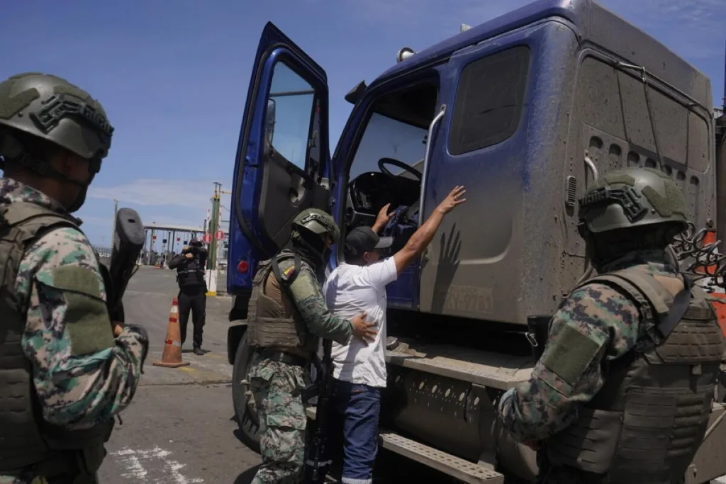 ecuador-toque-de-queda