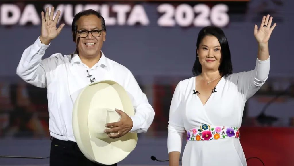 keiko-fujimori-roberto-sanchez
